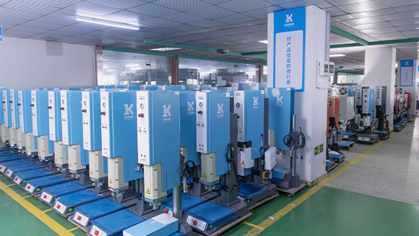 深圳伺服超聲波塑料焊接機在燈飾行業(yè)高效應用